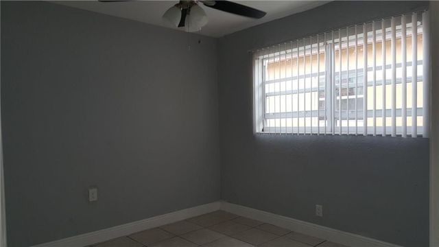 704 NW 4th Street 2, Hallandale Beach, FL 33009