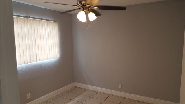 704 NW 4th Street 2, Hallandale Beach, FL 33009