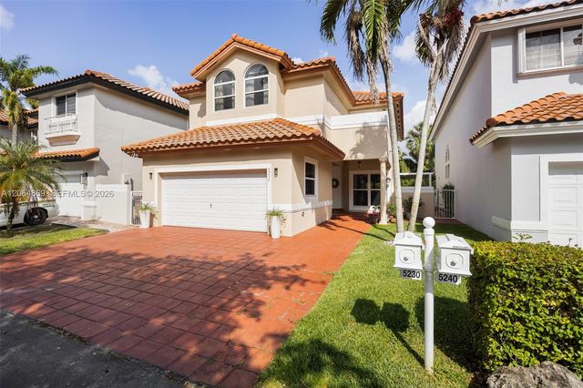 5230 NW 104th Ct, Doral, FL 33178