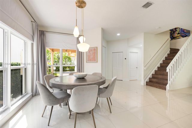 5230 NW 104th Ct, Doral, FL 33178