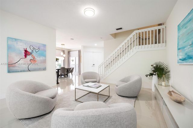 5230 NW 104th Ct, Doral, FL 33178