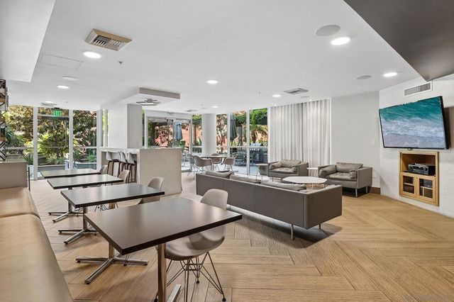 1240 India St 506, San Diego, CA 92101