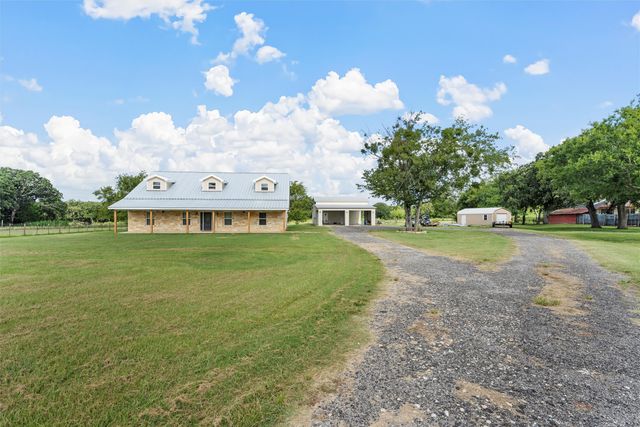 107 S Highway 14, Wortham, TX 76693