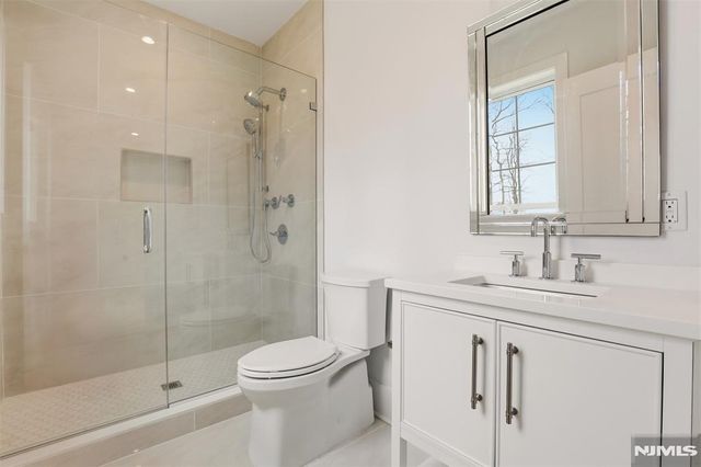 26 Huff Terrace, Montvale, NJ 07645