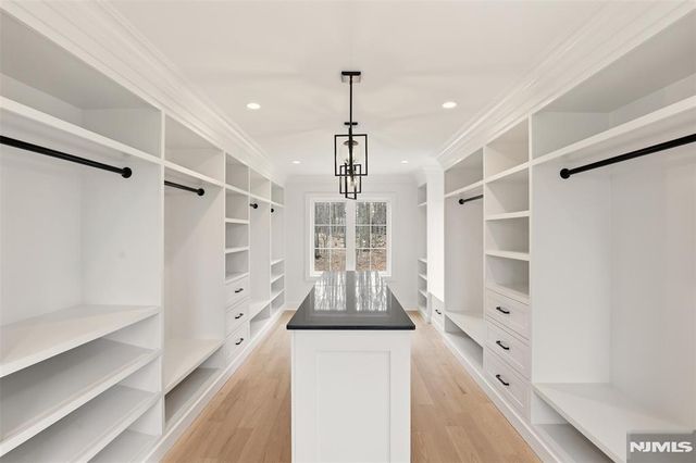 26 Huff Terrace, Montvale, NJ 07645