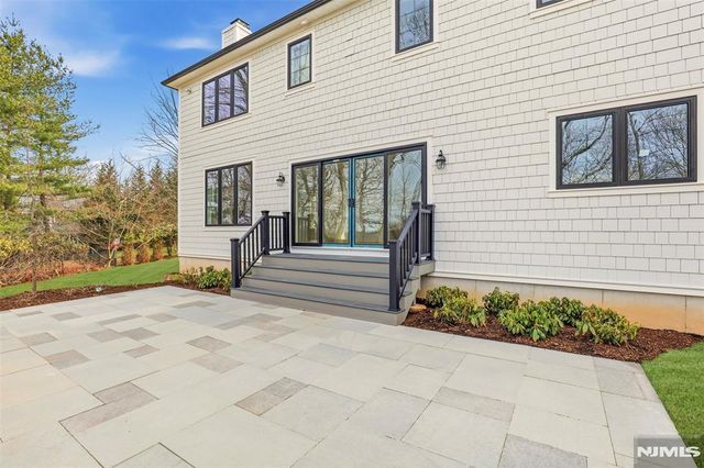 26 Huff Terrace, Montvale, NJ 07645