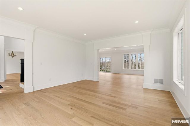 26 Huff Terrace, Montvale, NJ 07645