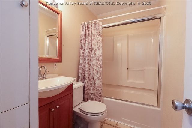 1010 Ridge Drive, South Charleston, WV 25309