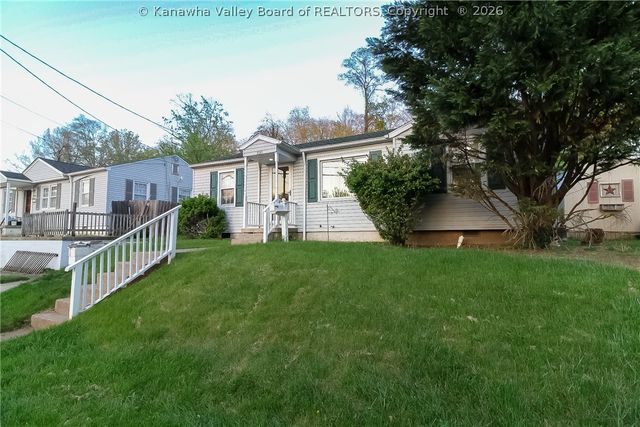1010 Ridge Drive, South Charleston, WV 25309