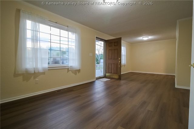 1010 Ridge Drive, South Charleston, WV 25309