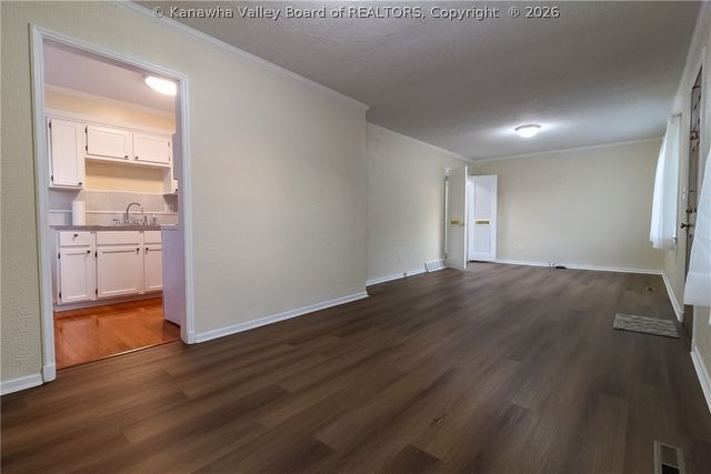 1010 Ridge Drive, South Charleston, WV 25309