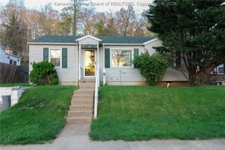 1010 Ridge Drive, South Charleston, WV 25309