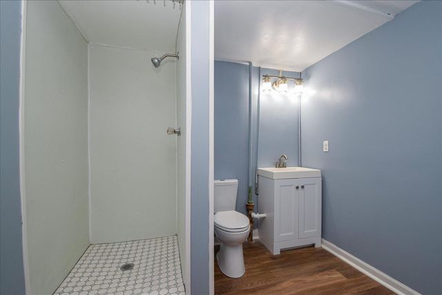 1008 Ridgecrest DR, Roanoke, VA 24019