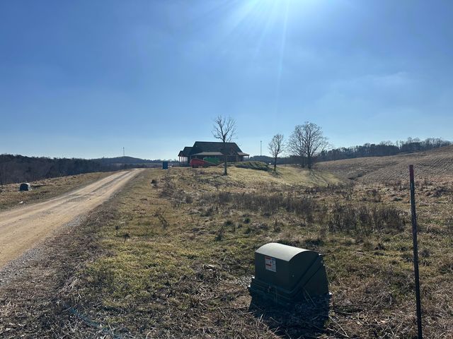 165 Pittsburg Landing, London, KY 40741