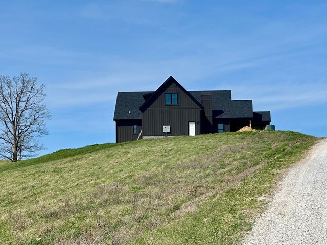 165 Pittsburg Landing, London, KY 40741