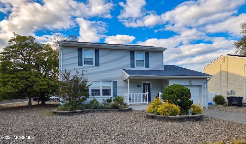 300 Pennington Court, Toms River, NJ 08753