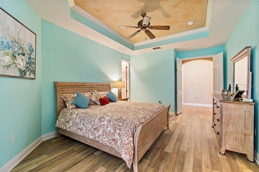 Image 25 of property listing at 722 PORTOFINO DR, Poinciana, FL 34759