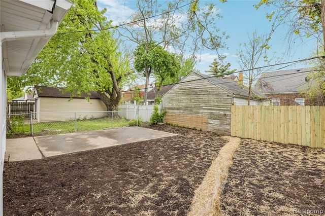 16871 Asbury Park, Detroit, MI 48235