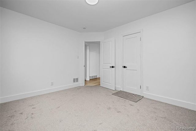 16871 Asbury Park, Detroit, MI 48235