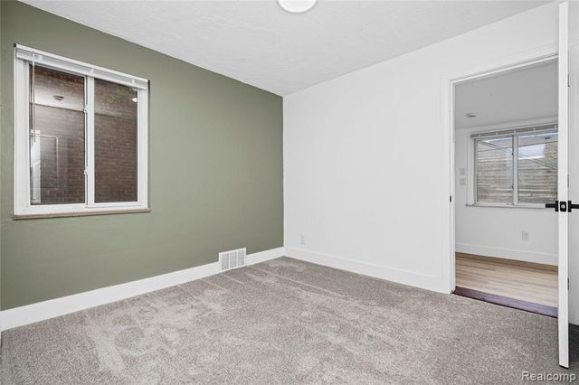 16871 Asbury Park, Detroit, MI 48235