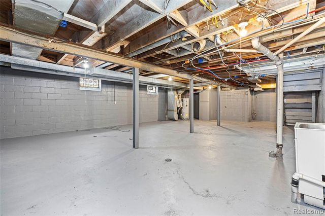 16871 Asbury Park, Detroit, MI 48235