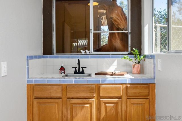 974 Via Hillview, Fallbrook, CA 92028