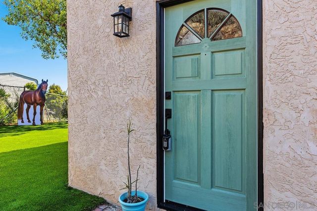 974 Via Hillview, Fallbrook, CA 92028