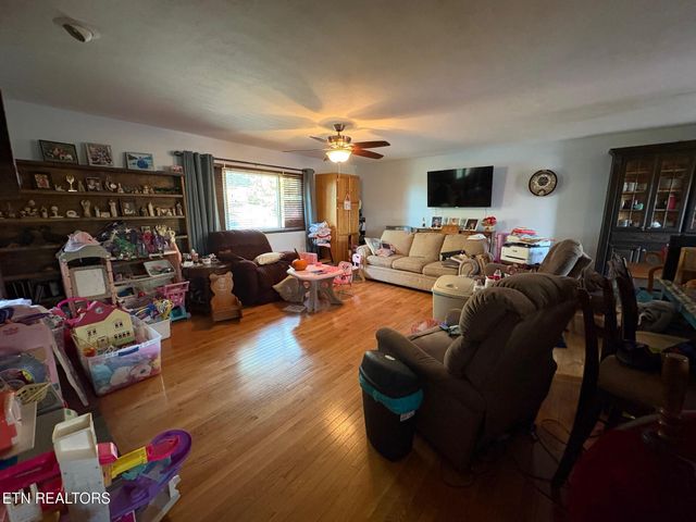 102 E Morningside Drive, Oak Ridge, TN 37830