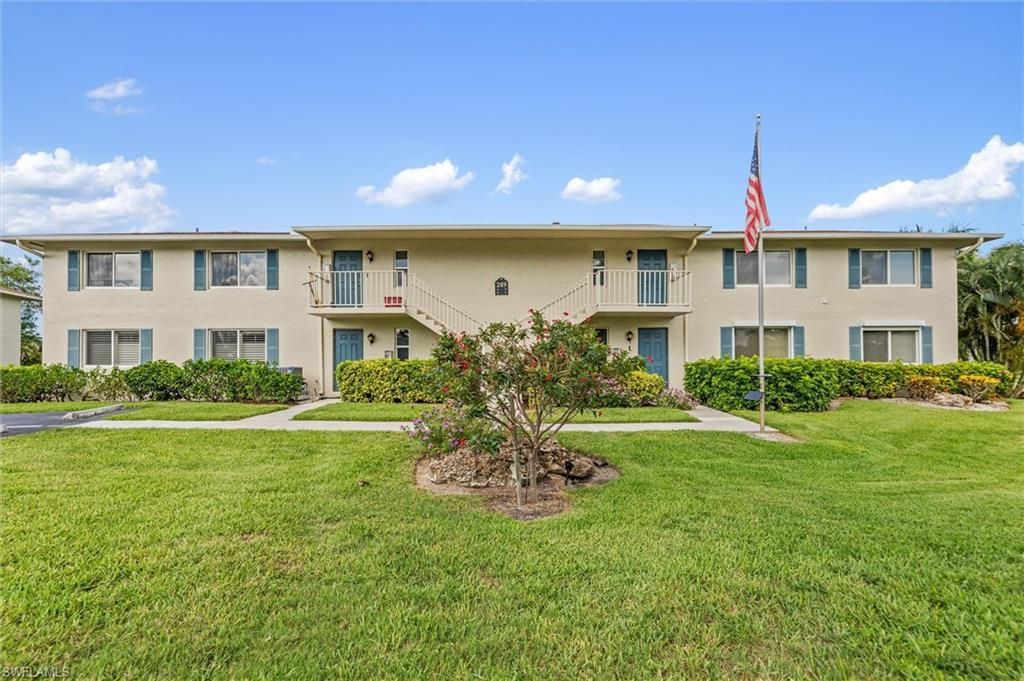 249 Memory LN 4, NAPLES, FL 34112 — exterior
