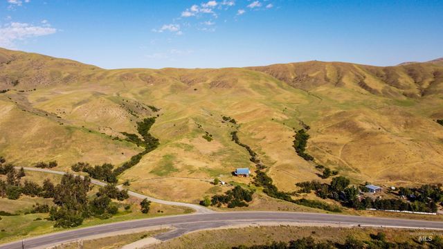 442 Old Hwy 55, Horseshoe Bend, ID 83629