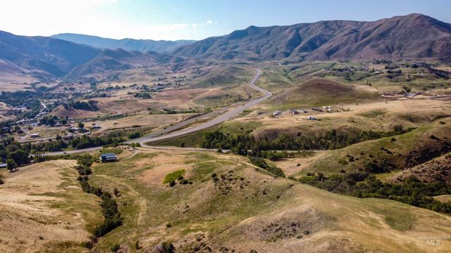 442 Old Hwy 55, Horseshoe Bend, ID 83629