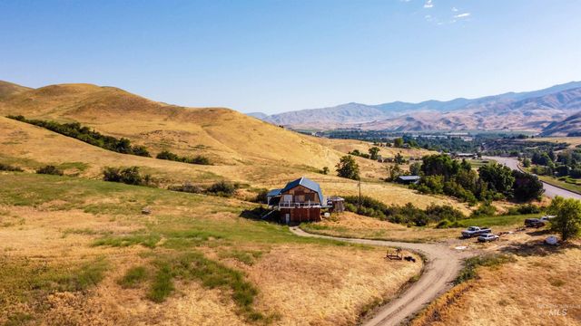 442 Old Hwy 55, Horseshoe Bend, ID 83629