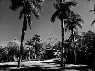 1551 Bembury DR, Naples, FL 34102