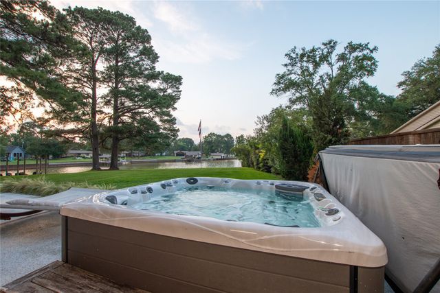 132 Goodknight Ranch Road, Trinidad, TX 75163