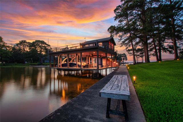 132 Goodknight Ranch Road, Trinidad, TX 75163