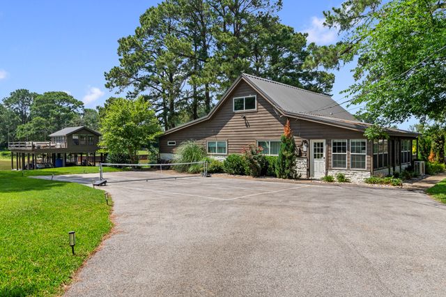 132 Goodknight Ranch Road, Trinidad, TX 75163