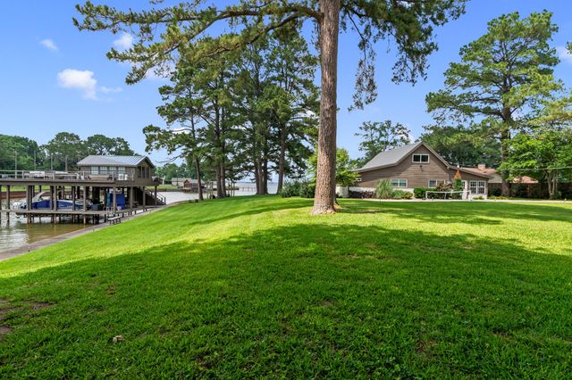 132 Goodknight Ranch Road, Trinidad, TX 75163