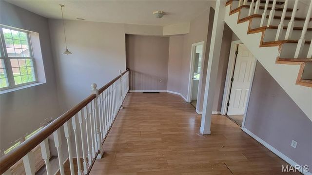 5714 Maple Avenue, St Louis, MO 63112