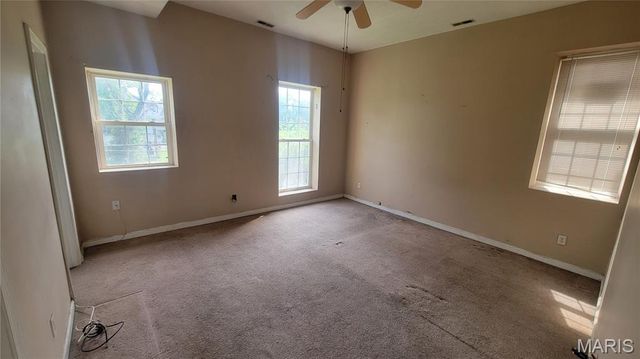 5714 Maple Avenue, St Louis, MO 63112