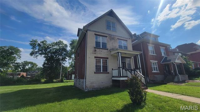 5714 Maple Avenue, St Louis, MO 63112