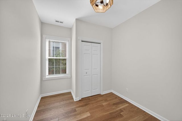 2714 Hillside Terrace, Louisville, KY 40206