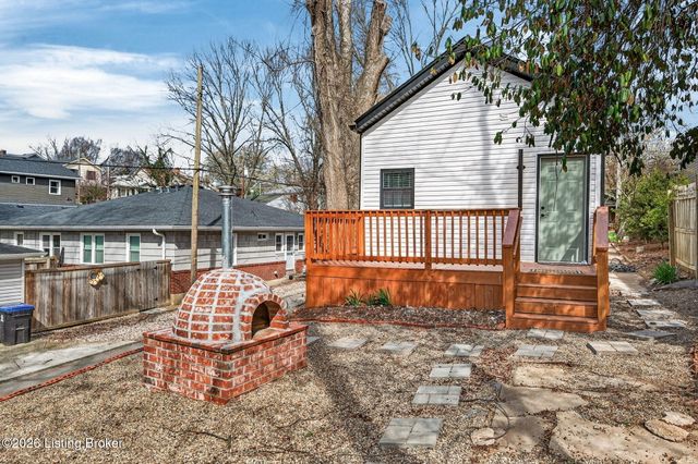 2714 Hillside Terrace, Louisville, KY 40206