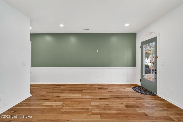 2714 Hillside Terrace, Louisville, KY 40206