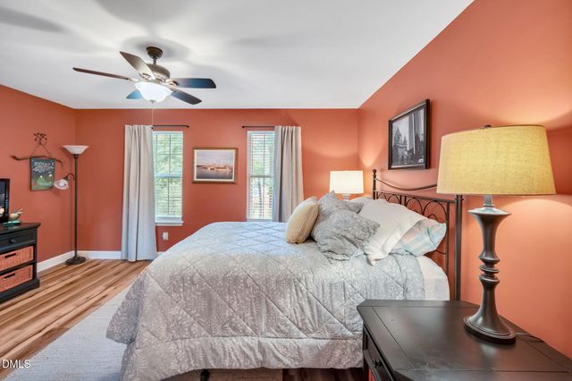 391 Summerwalk Circle, Chapel Hill, NC 27517