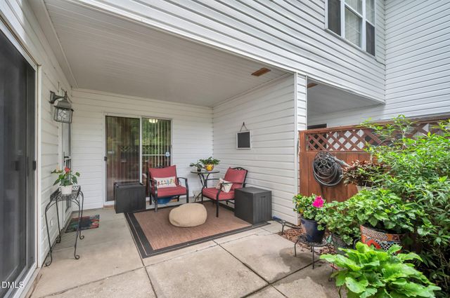 391 Summerwalk Circle, Chapel Hill, NC 27517