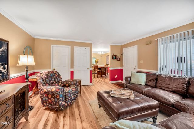 391 Summerwalk Circle, Chapel Hill, NC 27517