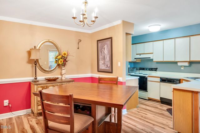 391 Summerwalk Circle, Chapel Hill, NC 27517