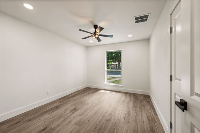 2405 Glenbrook Meadows Drive, Garland, TX 75040