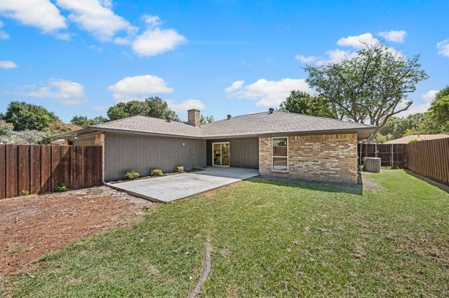 2405 Glenbrook Meadows Drive, Garland, TX 75040