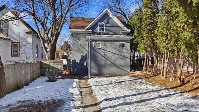 722 Newton Avenue N, Minneapolis, MN 55411